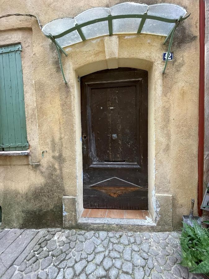 Petit Cocon Au Coeur Du Centre Historique Lägenhet Biot Exteriör bild